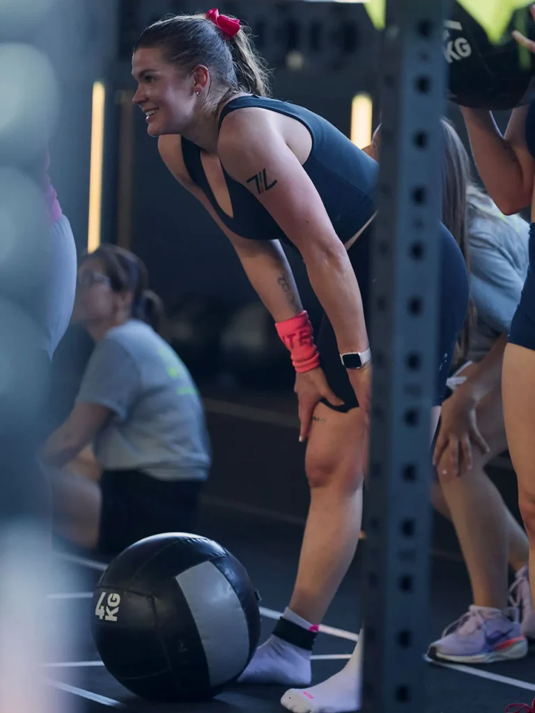 Magda in Wall Balls station in HYROX race Berlin.